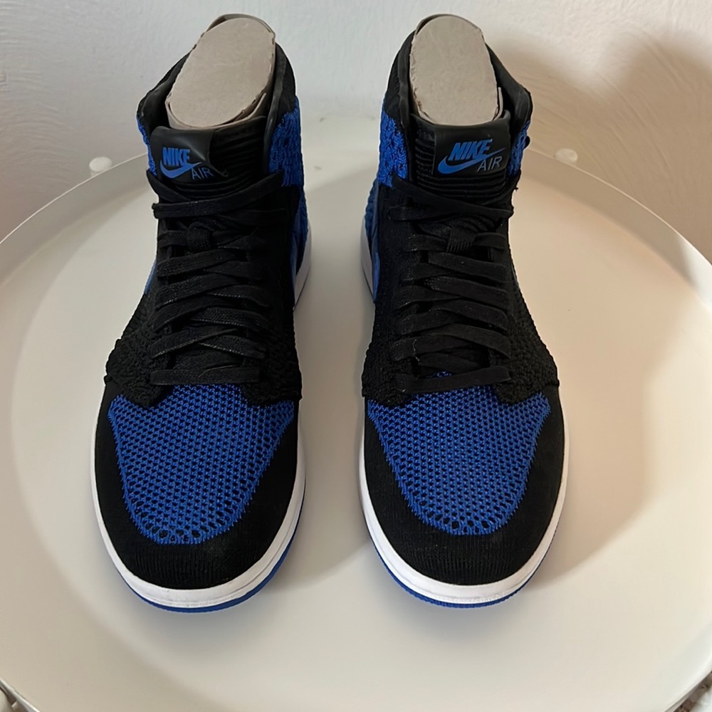 Air Jordan 1 Retro High OG Flyknit 'Royal’ Size 8